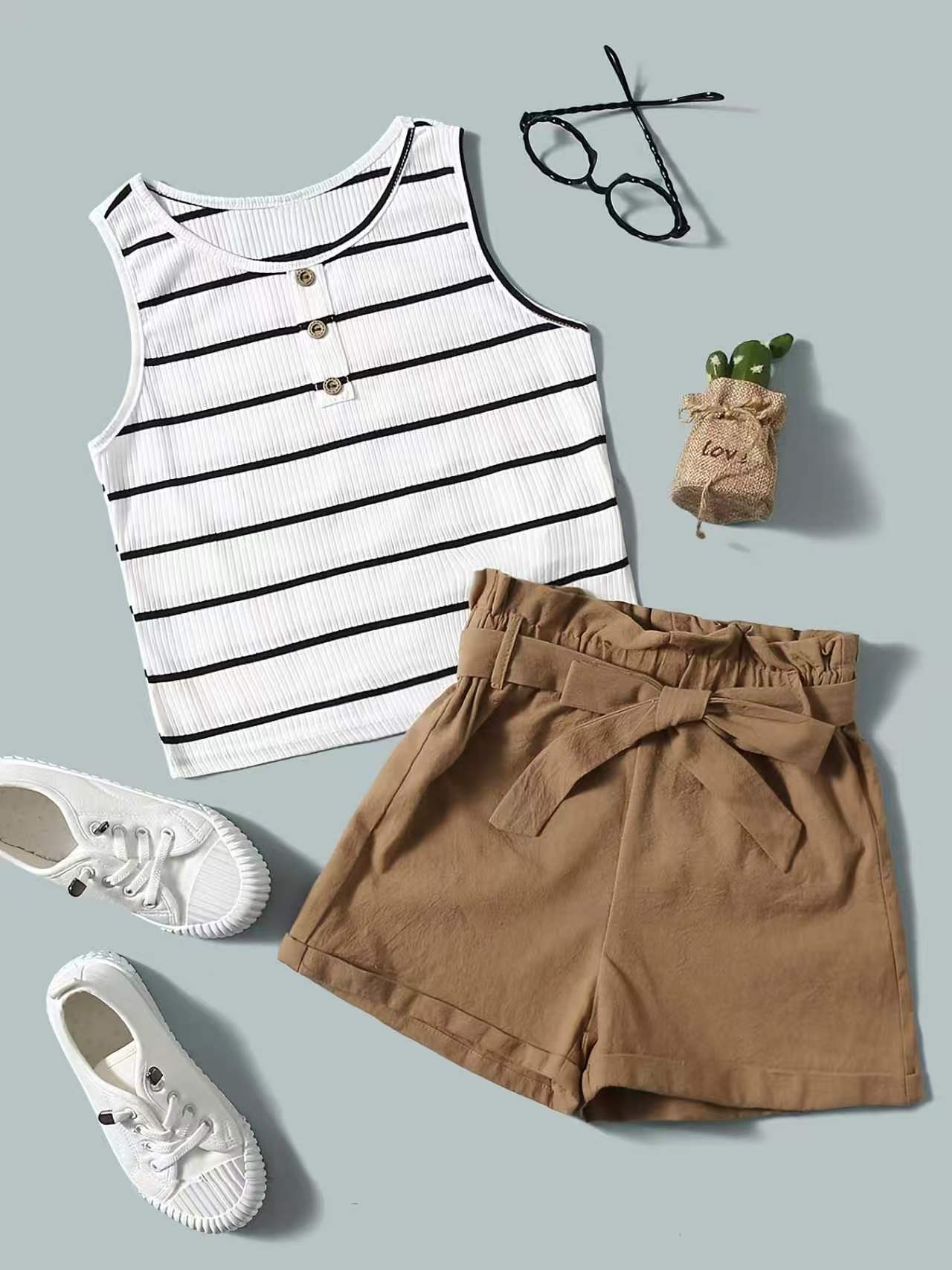 Ein Set aus gestreiftem Sommer – Summer Clothing Set For Girls Bewertung und Preis