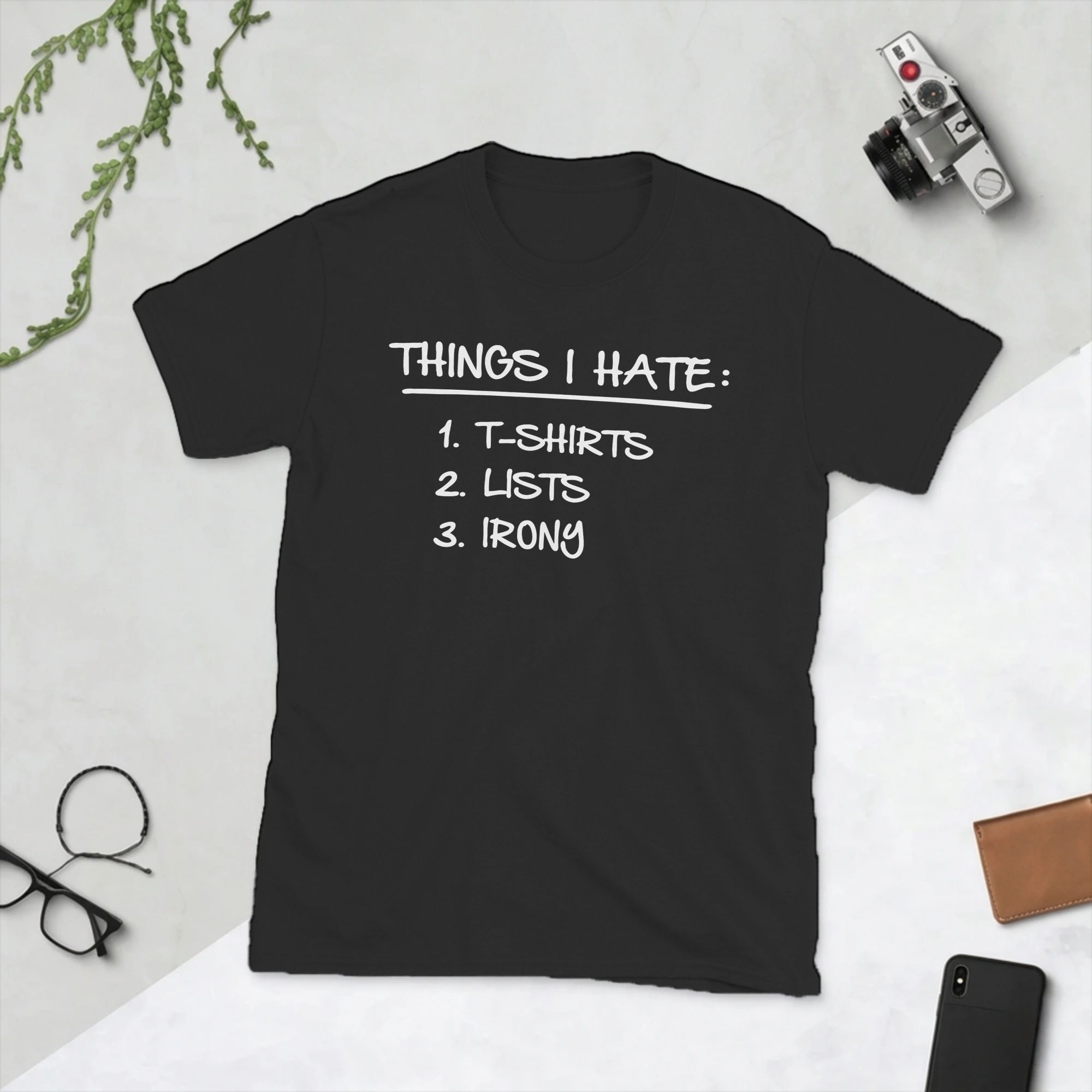 T-Shirt mit der Aufschrift „Li – Summer Clothing List Bewertung und Preis